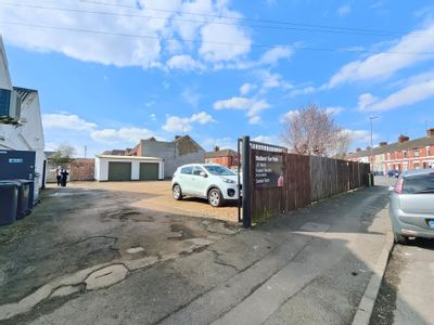Property Image for Kettering, 58 Edinburgh Road, NN16 8NZ