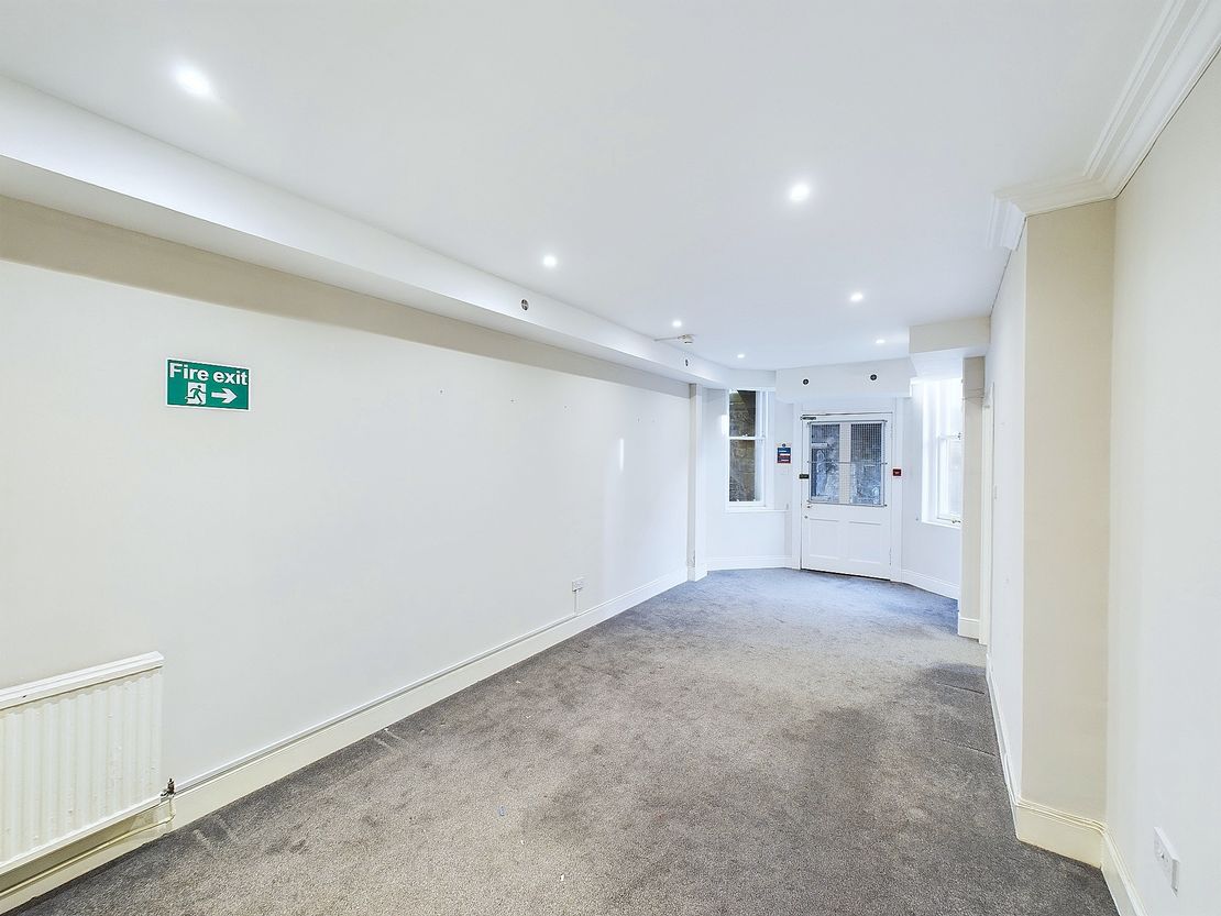 Lower Ground Floor, 22 Drumsheugh Gardens, Edinburgh, EH3 7RN