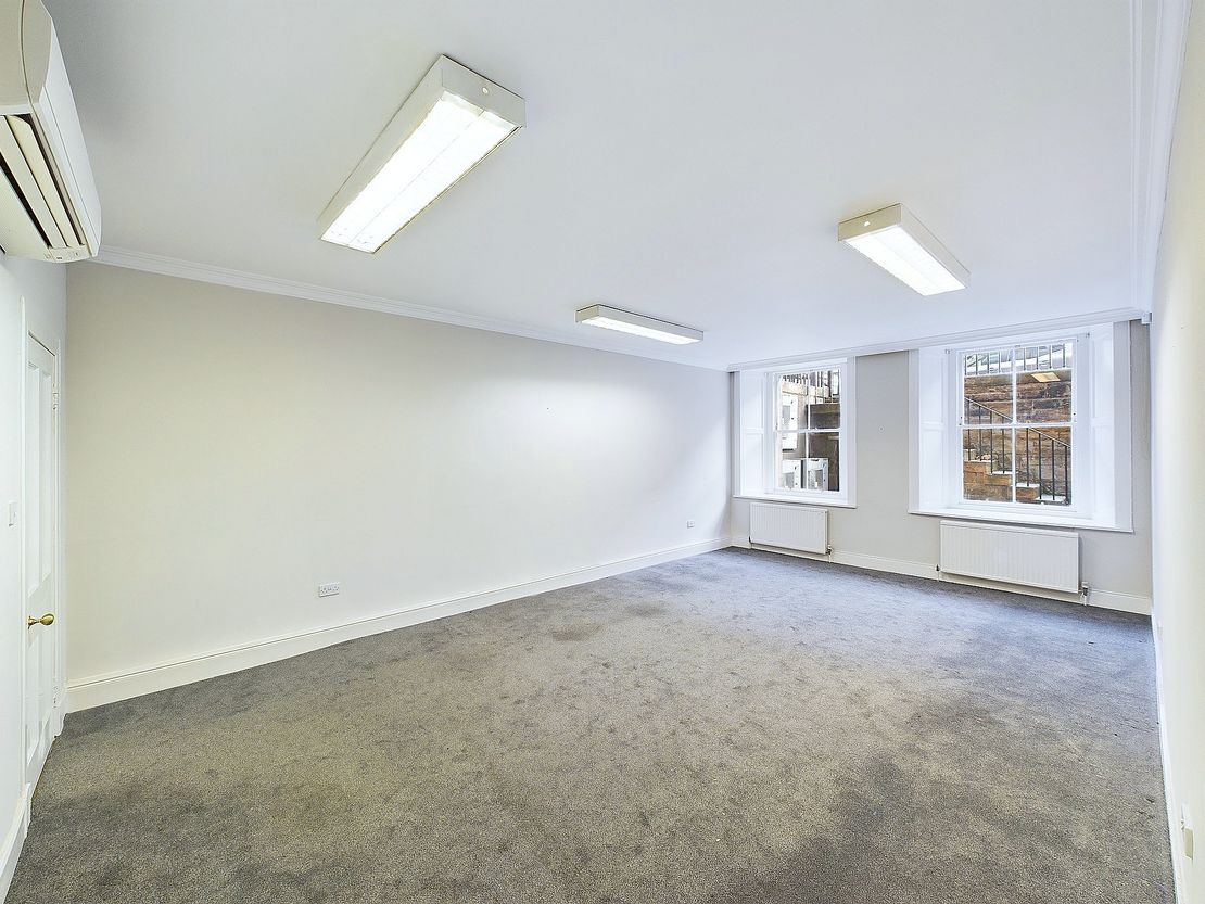 Lower Ground Floor, 22 Drumsheugh Gardens, Edinburgh, EH3 7RN