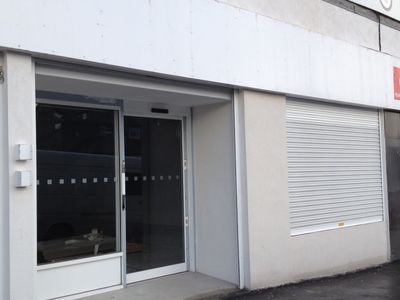 Property Image for Unit 3, 114 Manse Road, Newmains, Wishaw, North Lanarkshire, ML2 9BD