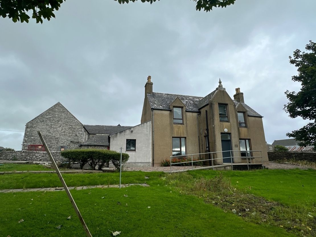 Former Schoolhouse & Lodge, Main Street, Lybster, Caithness, KW3 6BJ