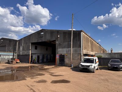 Property Image for Building 2 Chestnut Farm, Syston Road, Cossington, Leicestershire, LE7 4UZ