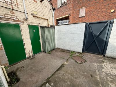 Property Image for 1 George Street, Hinckley, Leicestershire, LE10 0AL