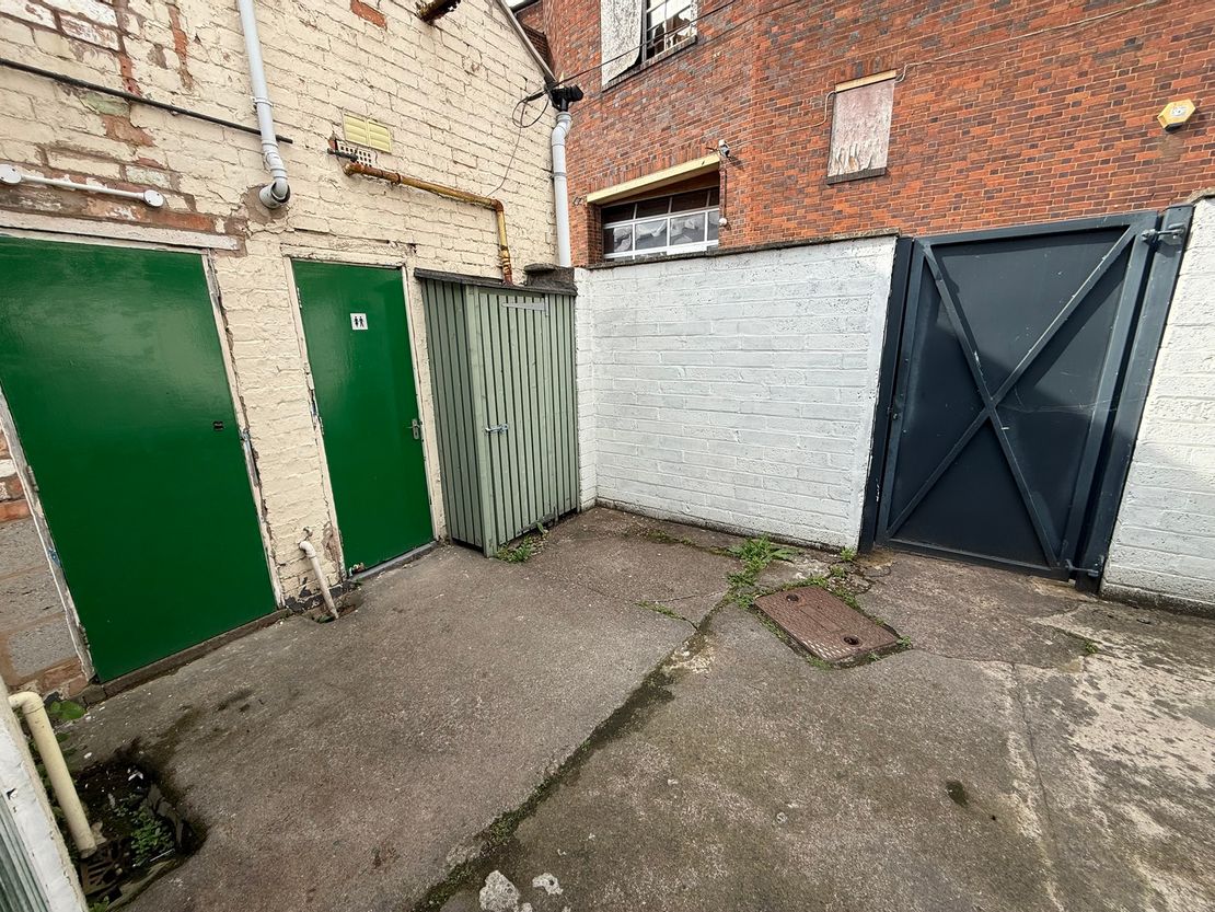 1 George Street, Hinckley, Leicestershire, LE10 0AL