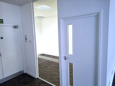 Property Image for 32, High Street, Guildford, Surrey, GU1 3EL