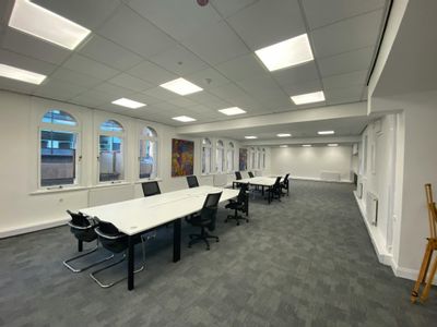 Property Image for 13 Bond Court, Leeds, LS1 2JZ