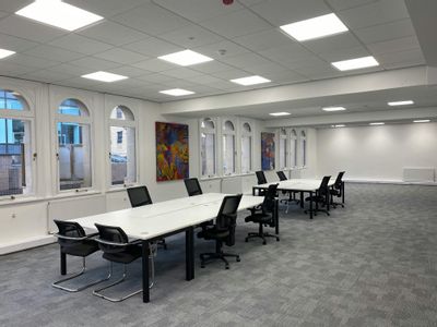 Property Image for 13 Bond Court, Leeds, LS1 2JZ