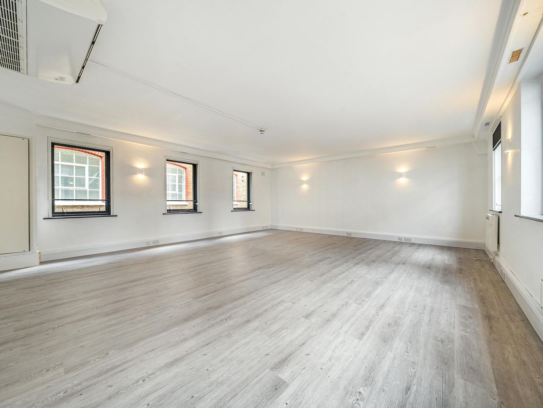 78/79 Long Lane, Farringdon, EC1A 9ET