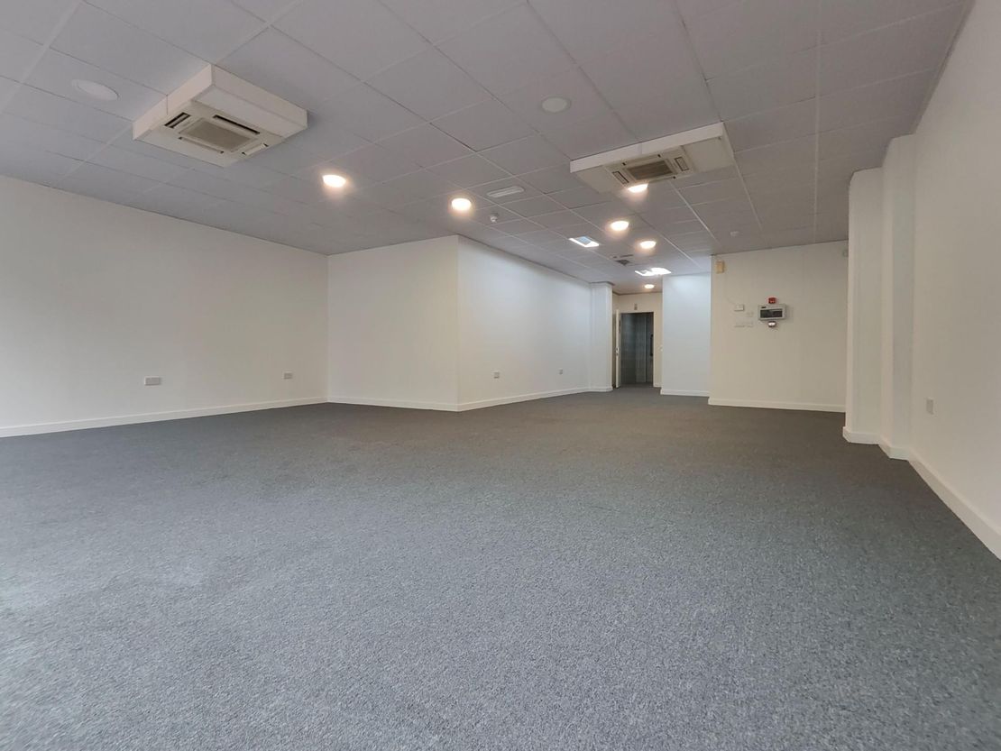 Newcastle Under Lyme, 5-6 Ironmarket, ST5 1RF