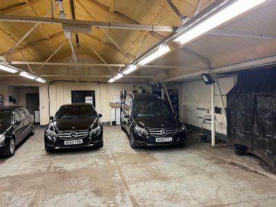 Property Image for Reading, Unit 4 Cantay House, Ardler Road, Caversham, Berkshire, RG4 5AE