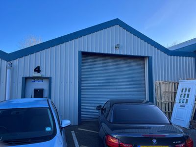 Property Image for Reading, Unit 4 Cantay House, Ardler Road, Caversham, Berkshire, RG4 5AE