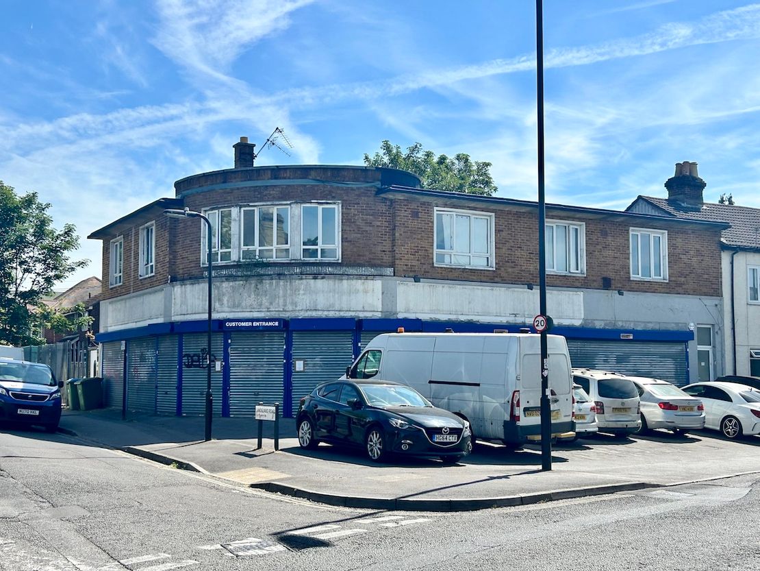 101-105 Shirley Rd, Southampton SO15 3FE