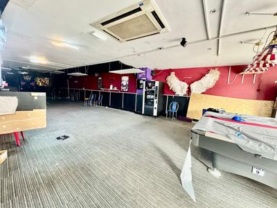 Property Image for Ground Floor 23 High Street North, Dunstable, Bedfordshire, LU6 1HX