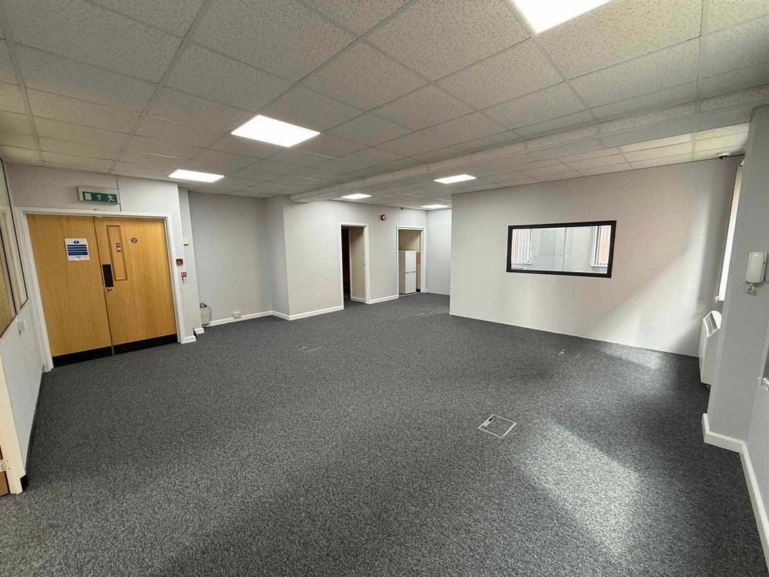 5 Christchurch House, Beaufort Court, Sir Thomas Longley Road, Medway City Estate, Rochester, Kent, ME2 4FX