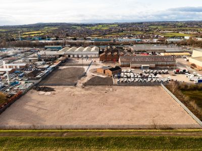 Property Image for Yard A DG Trading Estate, Deeside A55 Chester North Wales, Factory Road, Sandycroft, Flintshire, CH5 2QJ