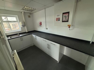 Property Image for Unit 20 Bilton Way Industrial Estate, Bilton Way, Luton, LU1 1UU