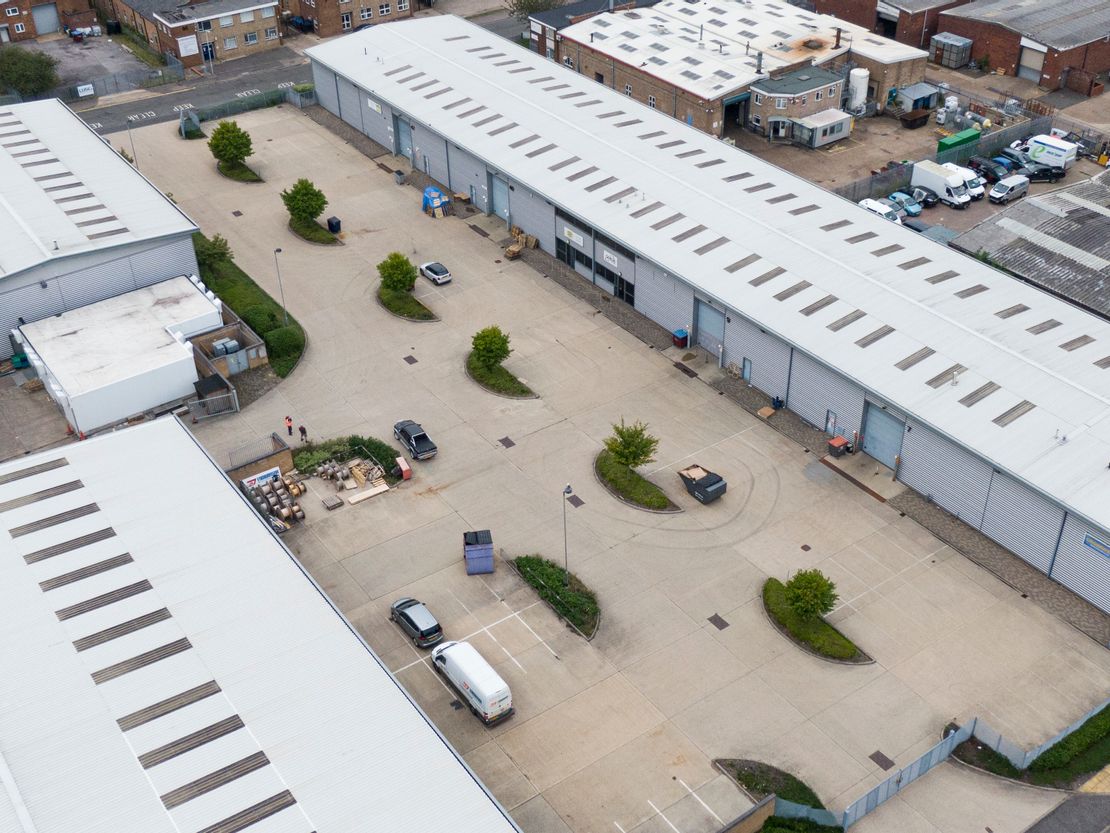 Unit 20 Bilton Way Industrial Estate, Bilton Way, Luton, LU1 1UU