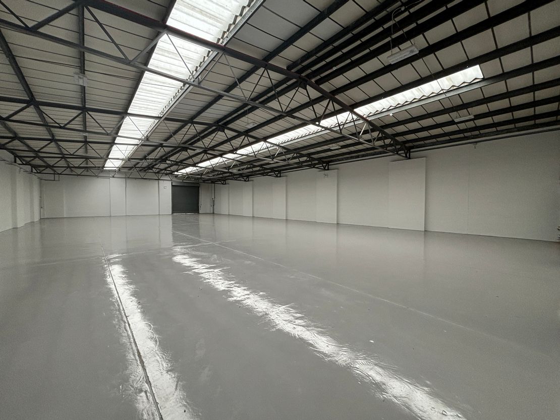 Unit 25-27 Bilton Way Industrial Estate, Bilton Way, Luton, LU1 1UU