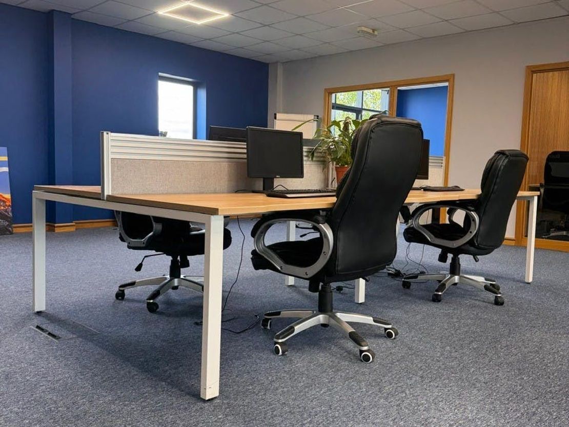Unit P2, Sheffield Airport Business Park, Sheffield, S9 1XU