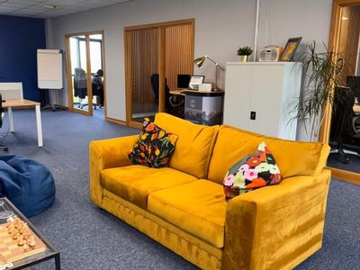 Property Image for Unit P2, Sheffield Airport Business Park, Sheffield, S9 1XU