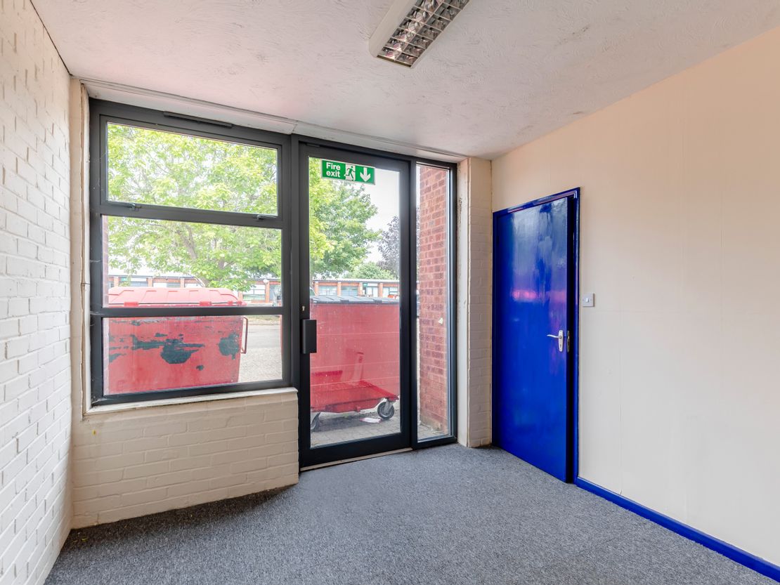 53 Abbey Court, Bradwell Abbey, Milton Keynes, MK13 9HB