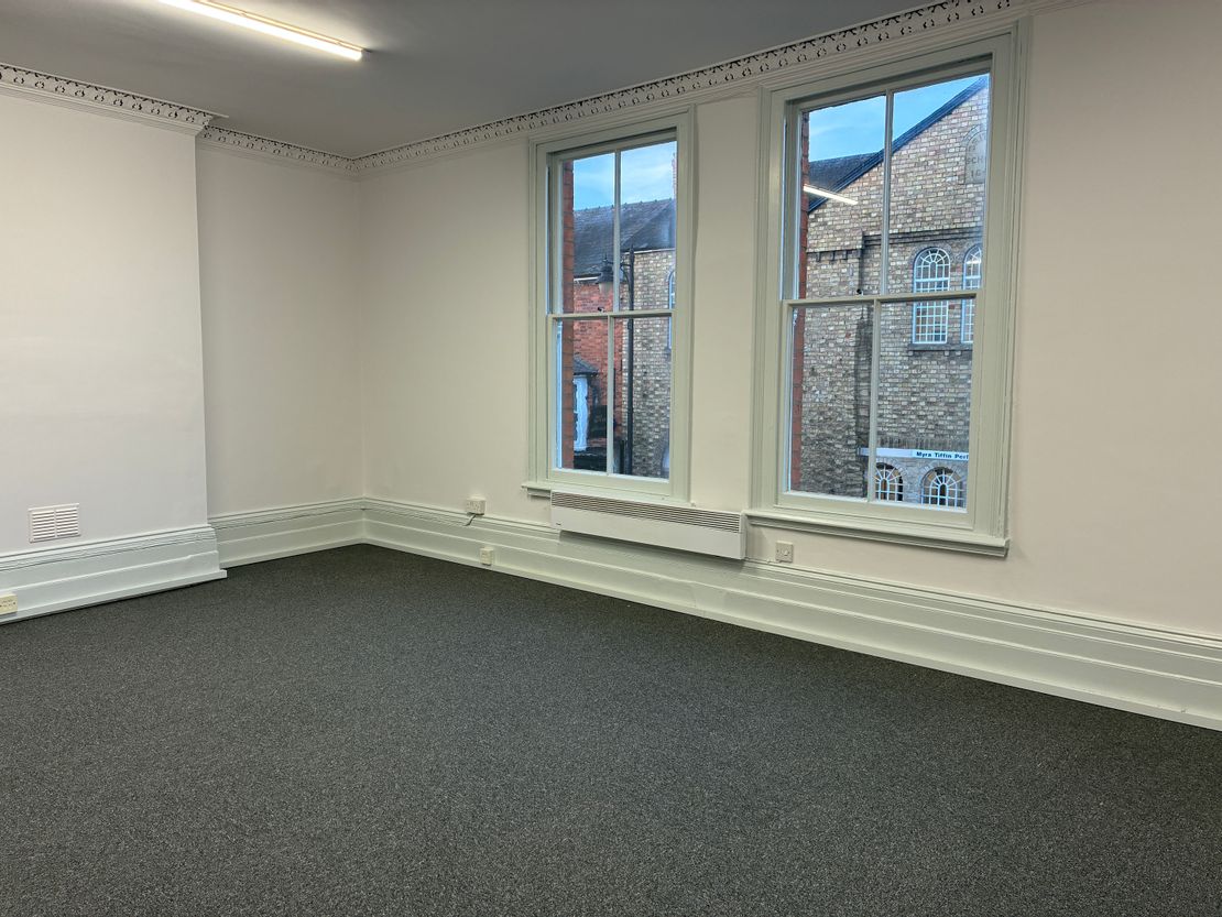14 London House, Swinfens Yard, High Street, Stony Stratford, Milton Keynes, MK11 1SY