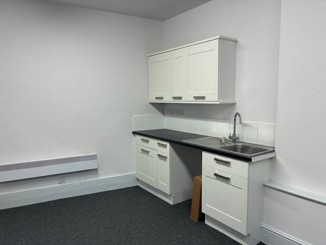 14 London House, Swinfens Yard, High Street, Stony Stratford, Milton Keynes, MK11 1SY