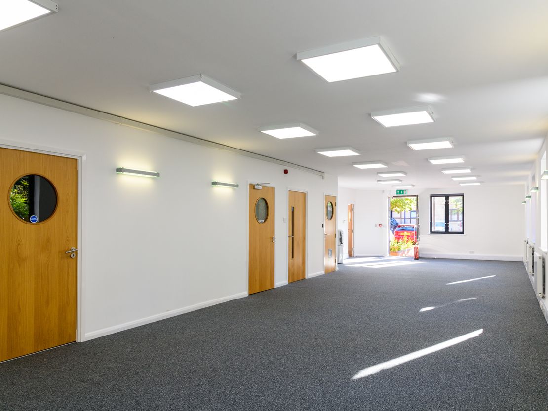 9 Warren Yard, Wolverton Mill, Milton Keynes, MK12 5NW