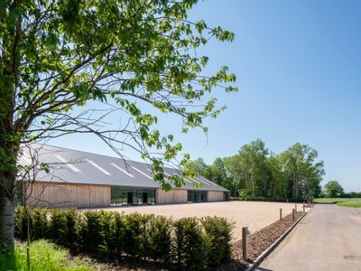Property Image for Box 5 - Boxengasse, Langford Lane, Bicester, South East, OX25 2NS