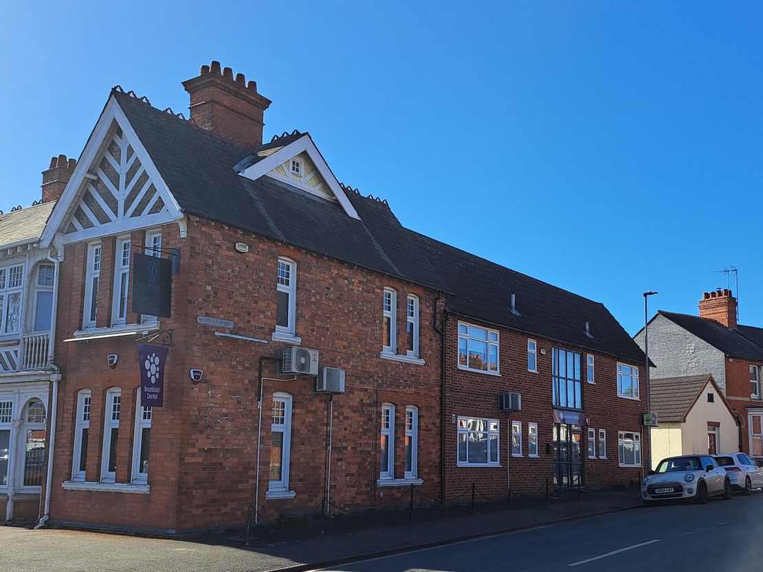 Brookfield House, 1 Brookfield Road, Rushden, NN10 9TQ