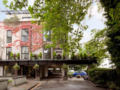 Property Image for Nicholas House - 4th Floor Penthouse, River Front, Enfield, Greater London, EN1 3TF