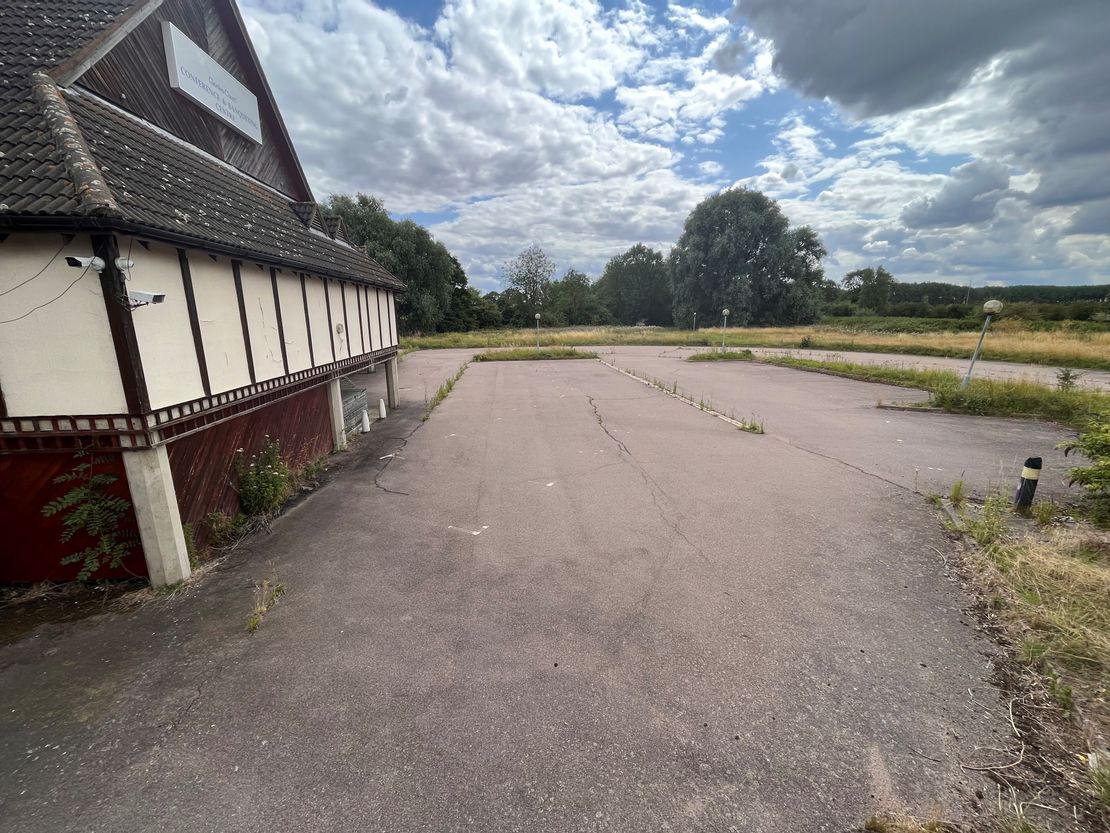 The Former Conference Centre, The Meadows, Girtford Bridge, Sandy, Bedfordshire, SG19 1NA