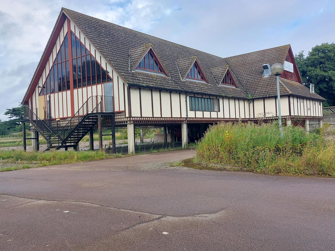 The Former Conference Centre, The Meadows, Girtford Bridge, Sandy, Bedfordshire, SG19 1NA