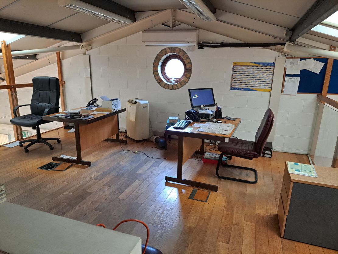Weighbridge Barn, Greensbury Farm, Thurleigh Road, Bolnhurst, Bedford, MK44 2ET