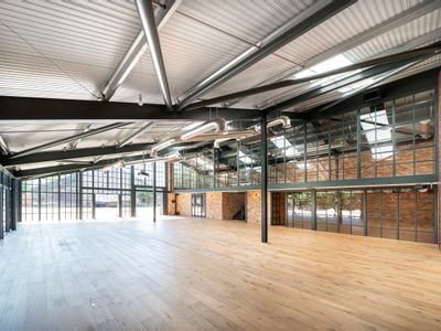 Property Image for Box 4 - Boxengasse, Langford Lane, Bicester, South East, OX25 2NS