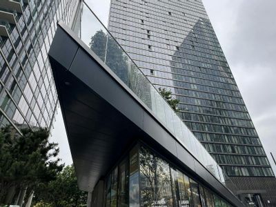 Property Image for Landmark Pinnacle, Marsh Wall, London, E14 9GU
