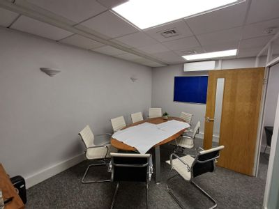 Property Image for Lower Ground Alban Row, 27-31 Verulam Road, St Albans, Hertfordshire, AL3 4DG
