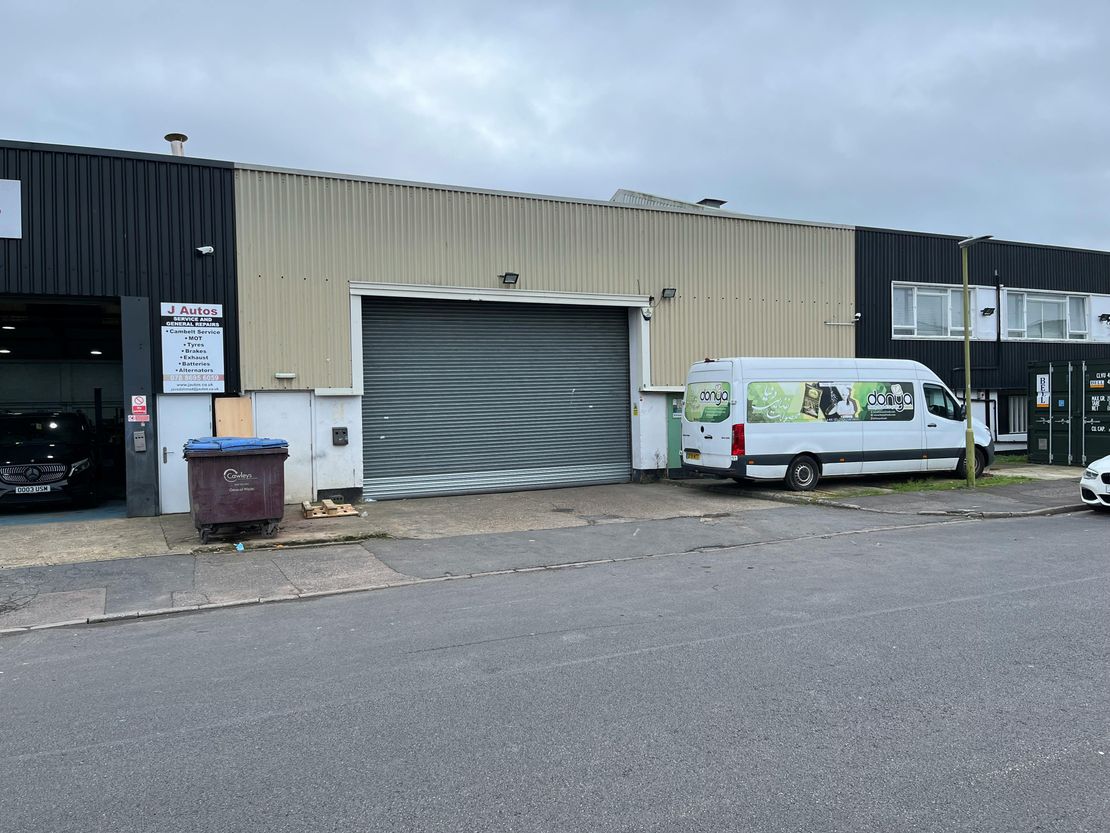 Unit 2B, 6 Greycaine Road, Watford, WD24 7GP