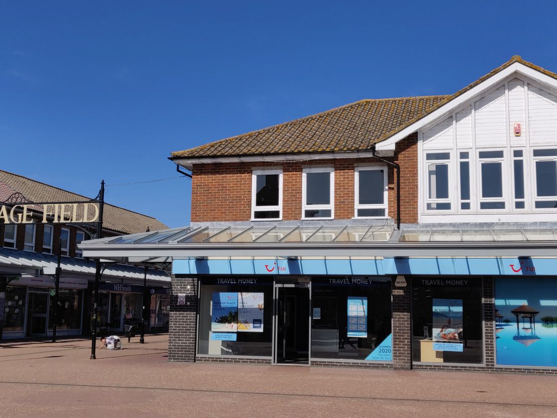 31-33, Vicarage Field, Hailsham, BN27 1BG
