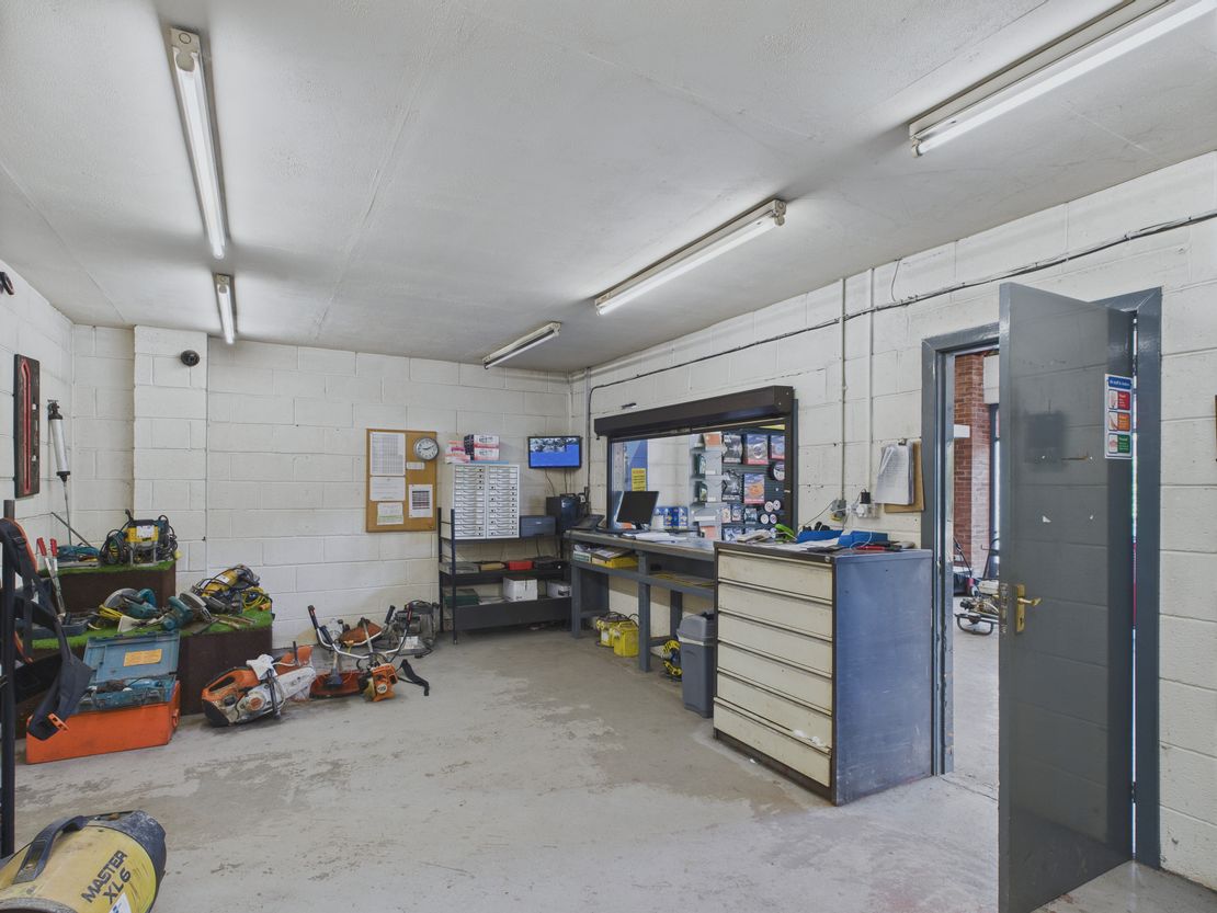 Units 10-12 Waymills Industrial Estate, Whitchurch, Shropshire, SY13 1RT