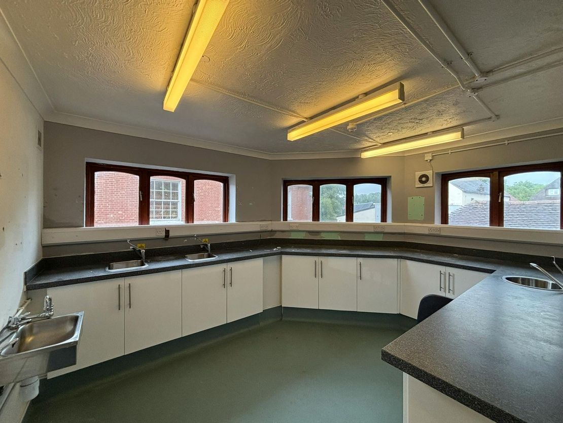 First Floor Jessopp House, Mill Lane, Wimborne, BH21 1HG