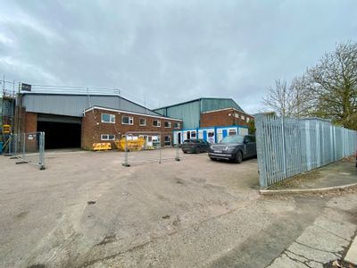 Property Image for Unit 4, Frenchs Avenue, Dunstable, Bedfordshire, LU6 1BH