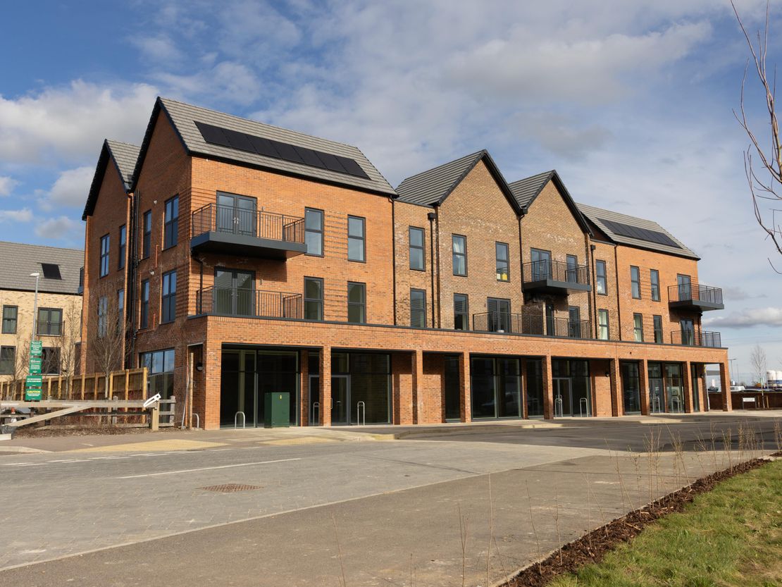 Units 5-9, Huckett Street, Houghton Regis, Dunstable, Bedfordshire, LU5 5GX