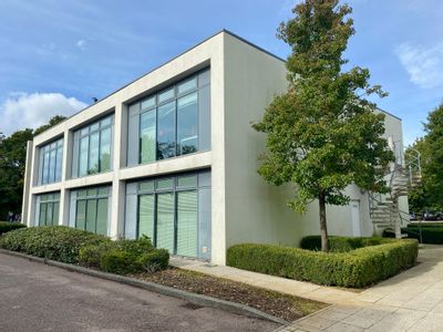 Property Image for First Floor Building 250, The Village, Butterfield Business Park, Luton, LU2 8DL