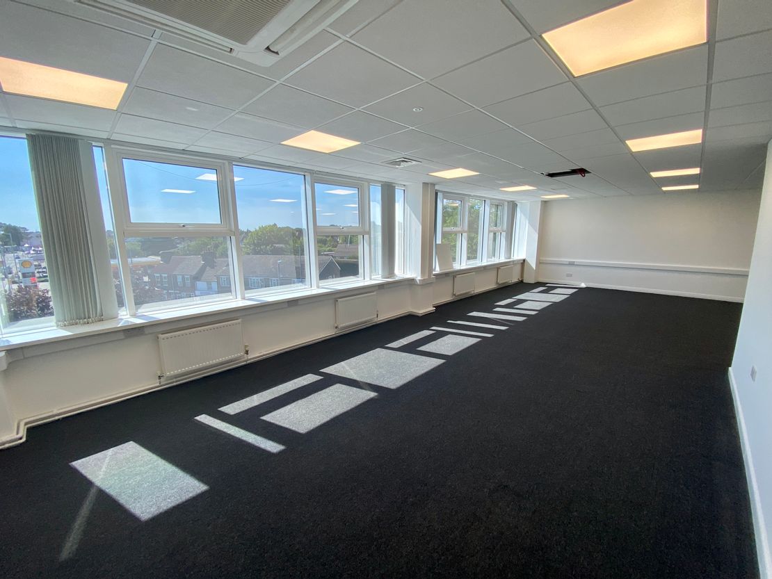 Jansel Business Centre, Hitchin Road, Luton, Bedfordshire, LU2 7XH