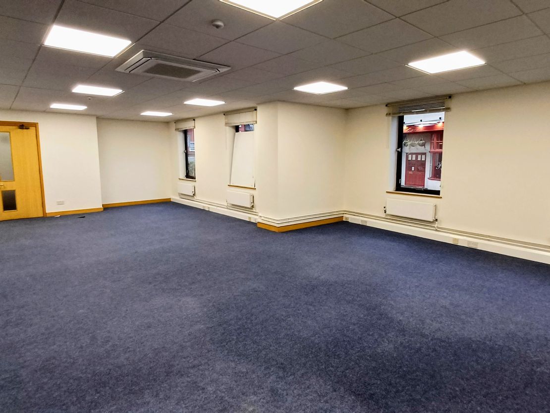 The Maltings, Ground Floor, Bridge Street, Hitchin, Hertfordshire, SG5 2DE