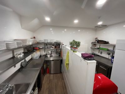 Property Image for 15, Manchester Street, Luton, Bedfordshire, LU1 2BQ