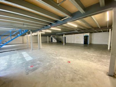 Property Image for Unit 9-11 Apex Business Centre, Boscombe Road, Dunstable, Bedfordshire, LU5 4SB
