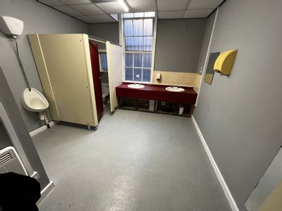 Property Image for First Floor, 2-4 George Street, Luton, Bedfordshire, LU1 2AX