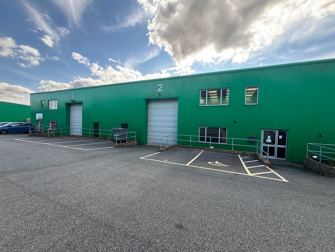 Lantern Commercial Centre, Unit 2, London Road, Flamstead, St. Albans, AL3 8HG